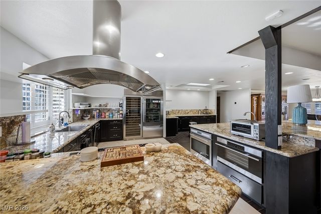 3120 South Pioneer Way, Las Vegas, NV 89117