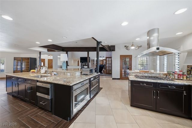 3120 South Pioneer Way, Las Vegas, NV 89117