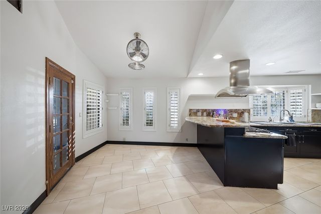 3120 South Pioneer Way, Las Vegas, NV 89117