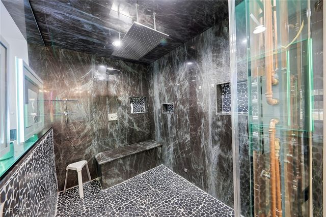 3120 South Pioneer Way, Las Vegas, NV 89117