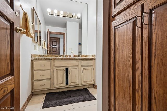 3120 South Pioneer Way, Las Vegas, NV 89117