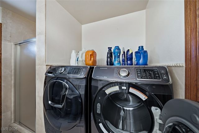 3120 South Pioneer Way, Las Vegas, NV 89117