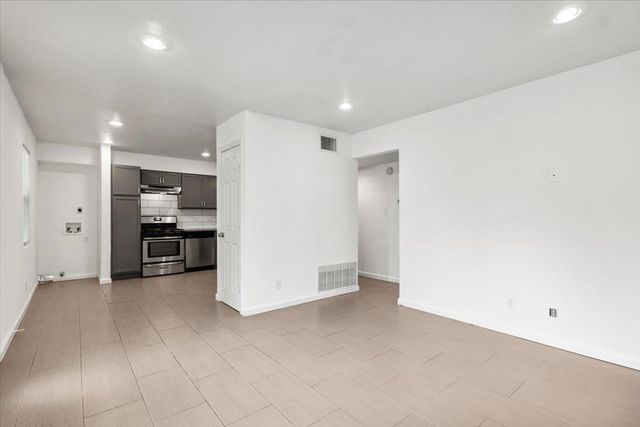 3464 Willowrun DR C, Austin, TX 78704