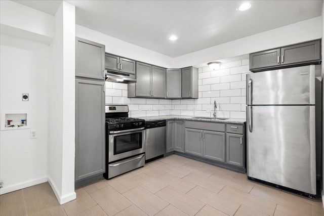 3464 Willowrun DR C, Austin, TX 78704