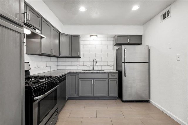 3464 Willowrun DR C, Austin, TX 78704