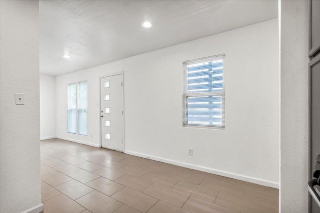 3464 Willowrun DR C, Austin, TX 78704