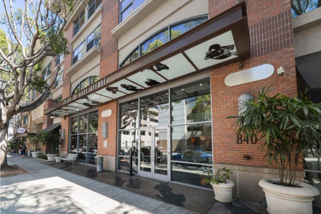 840 E Green Street 121, Pasadena, CA 91101
