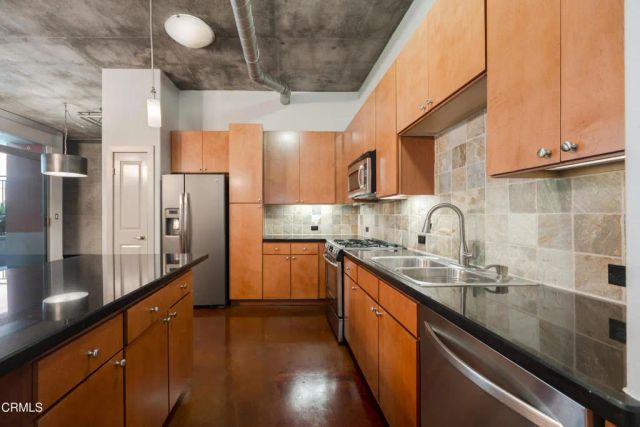 840 E Green Street 121, Pasadena, CA 91101