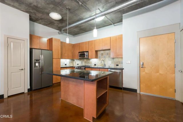 840 E Green Street 121, Pasadena, CA 91101