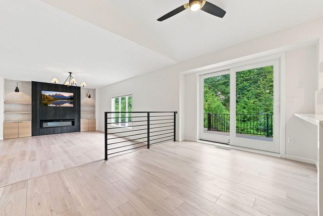 23000 Heather Ridge Drive, Rogers, MN 55374