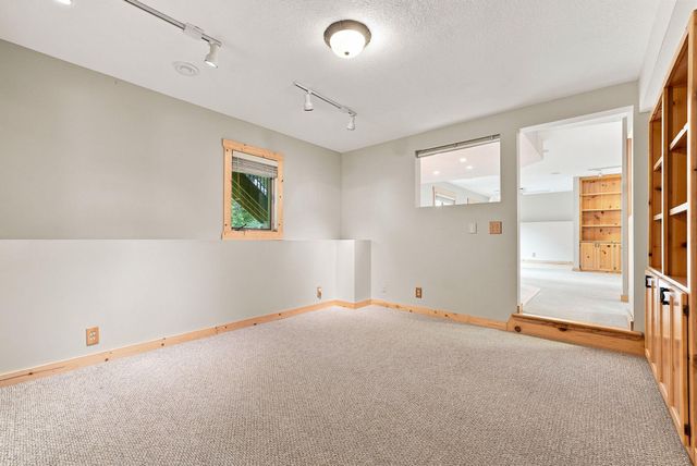 23000 Heather Ridge Drive, Rogers, MN 55374