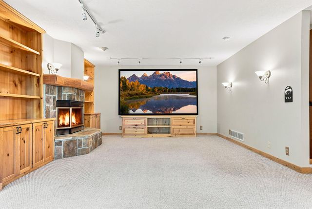 23000 Heather Ridge Drive, Rogers, MN 55374