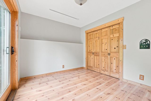 23000 Heather Ridge Drive, Rogers, MN 55374