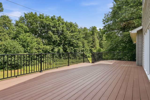 23000 Heather Ridge Drive, Rogers, MN 55374