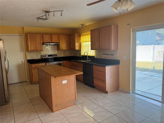 712 WAXWING COURT, Kissimmee, FL 34759