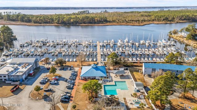 2027 Caracara Drive, New Bern, NC 28560