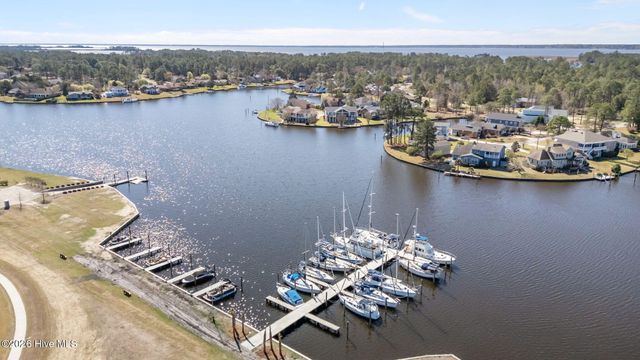 2027 Caracara Drive, New Bern, NC 28560