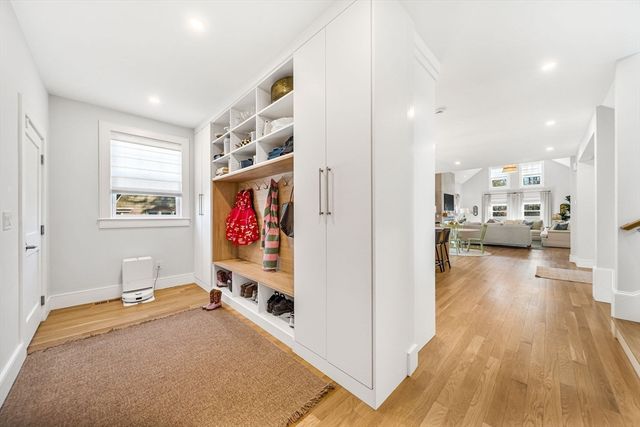 265 Weston Rd, Wellesley, MA 02482