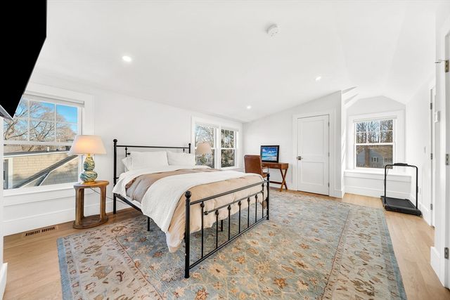 265 Weston Rd, Wellesley, MA 02482