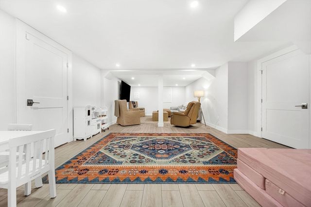 265 Weston Rd, Wellesley, MA 02482