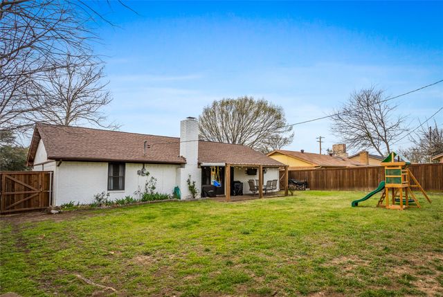 413 E Oak Street, Aledo, TX 76008