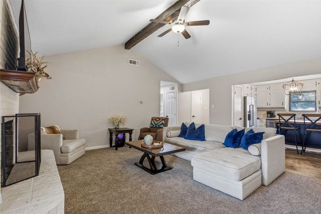 413 E Oak Street, Aledo, TX 76008