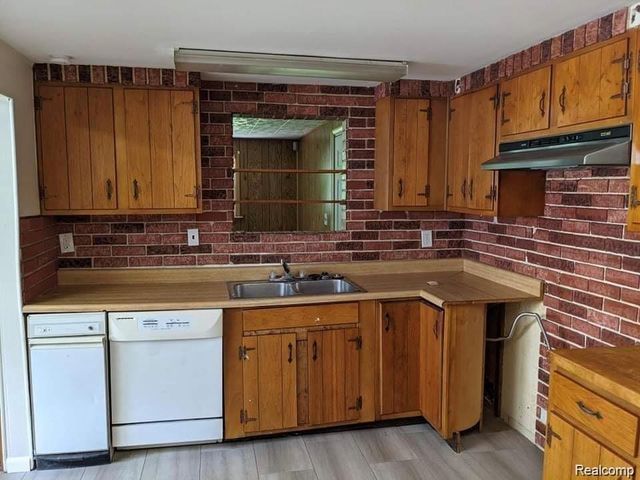 7275 Cherokee Street, Taylor, MI 48180