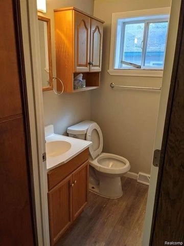 7275 Cherokee Street, Taylor, MI 48180