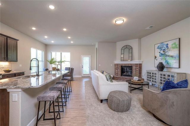 1640 N 157th Lane, Basehor, KS 66007