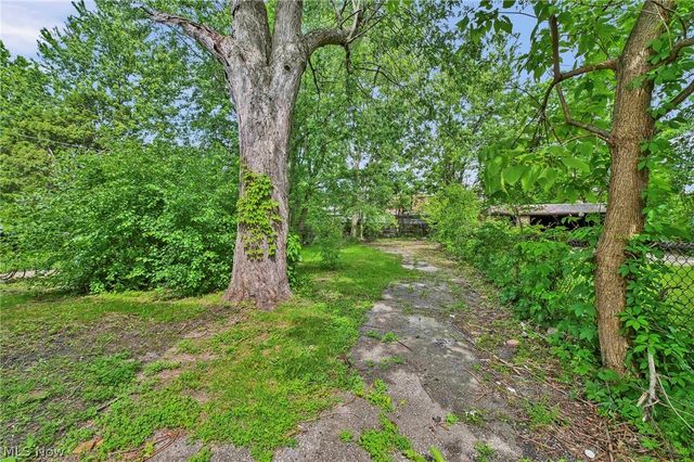 3341 E 145th Street, Cleveland, OH 44120
