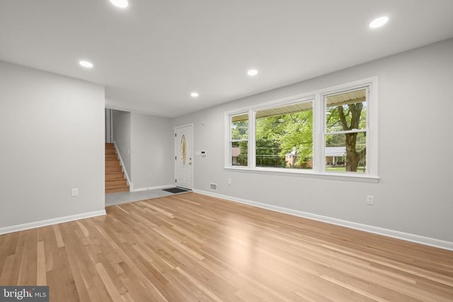 9201 LIMESTONE PL, College Park, MD 20740