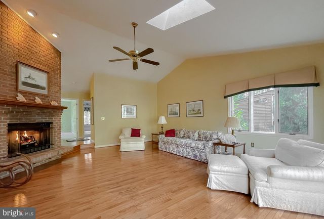 288 ELKINS LN, Lusby, MD 20657