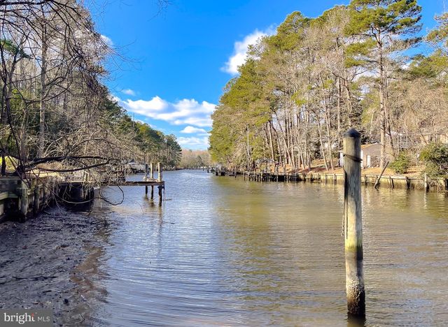 288 ELKINS LN, Lusby, MD 20657