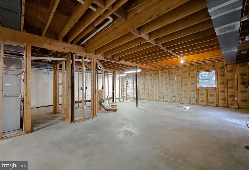 Image 48 of property listing at 288 ELKINS LN, Lusby, MD 20657