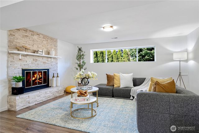 14823 NE 14TH ST, Bellevue, WA 98007