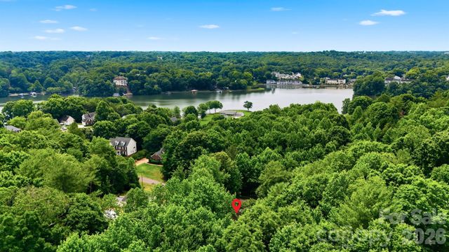 5780 Crown Terrace, Hickory, NC 28601