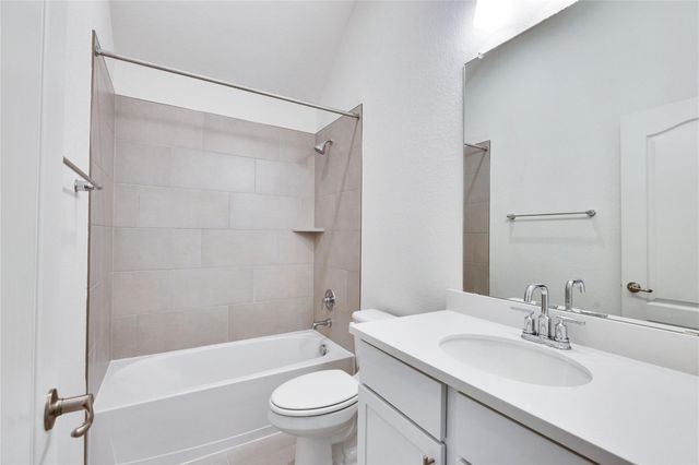 13417 Hamilton Hart DR, Elgin, TX 78621