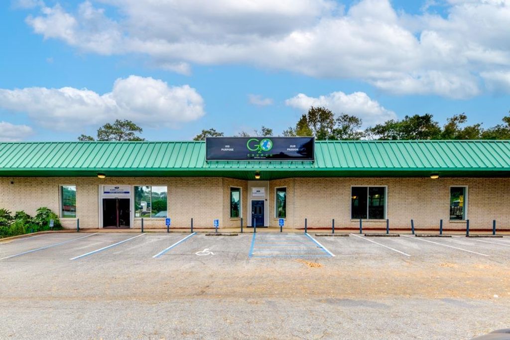 2555 N Monroe Street, Tallahassee, FL 32303