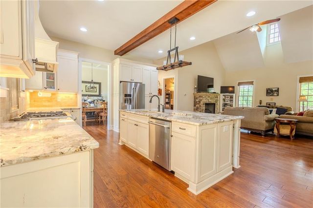 281 Chilhoe Drive, Canton, GA 30115