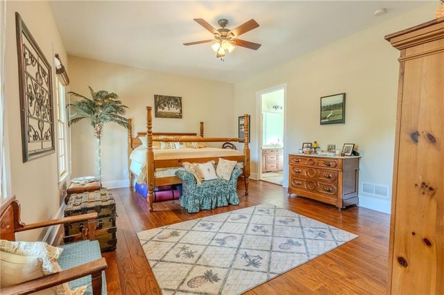 281 Chilhoe Drive, Canton, GA 30115