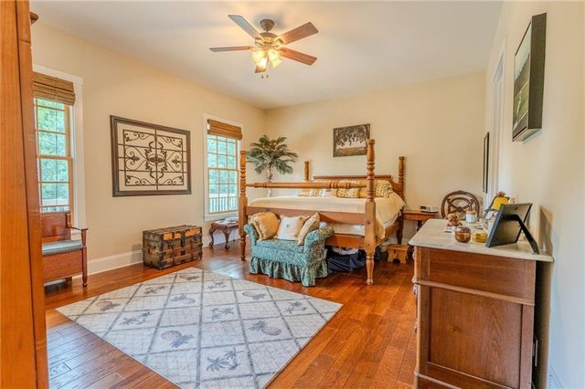 281 Chilhoe Drive, Canton, GA 30115
