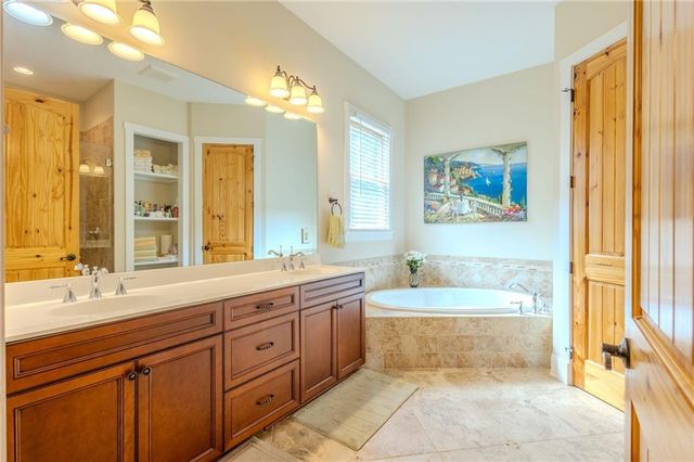 281 Chilhoe Drive, Canton, GA 30115