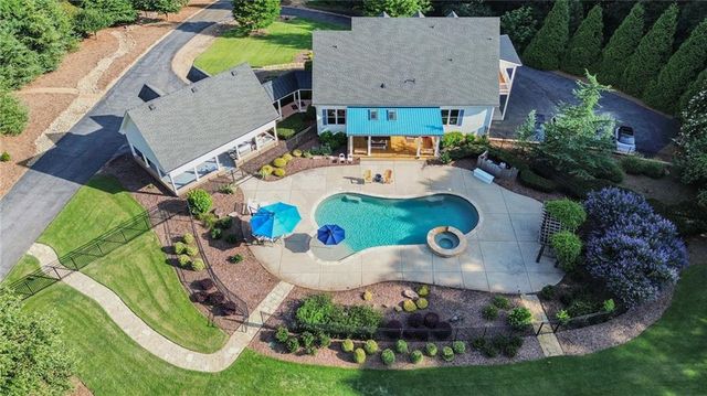 281 Chilhoe Drive, Canton, GA 30115