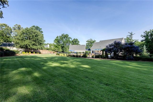 281 Chilhoe Drive, Canton, GA 30115