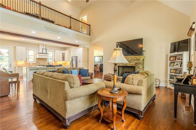 281 Chilhoe Drive, Canton, GA 30115