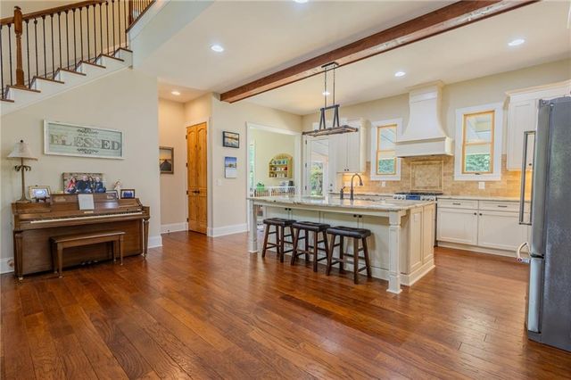 281 Chilhoe Drive, Canton, GA 30115