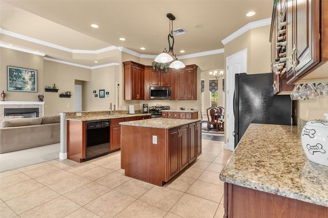 6053 SPINNAKER LOOP, Lady Lake, FL 32159