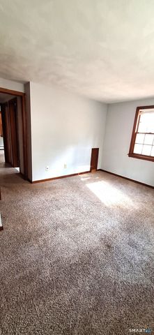 12 Carpenter Road 1E, Bolton, CT 06043