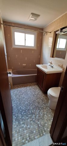 12 Carpenter Road 1E, Bolton, CT 06043