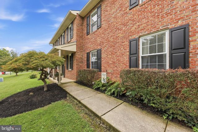 2 SWEET BRIAR LN, Hagerstown, MD 21742